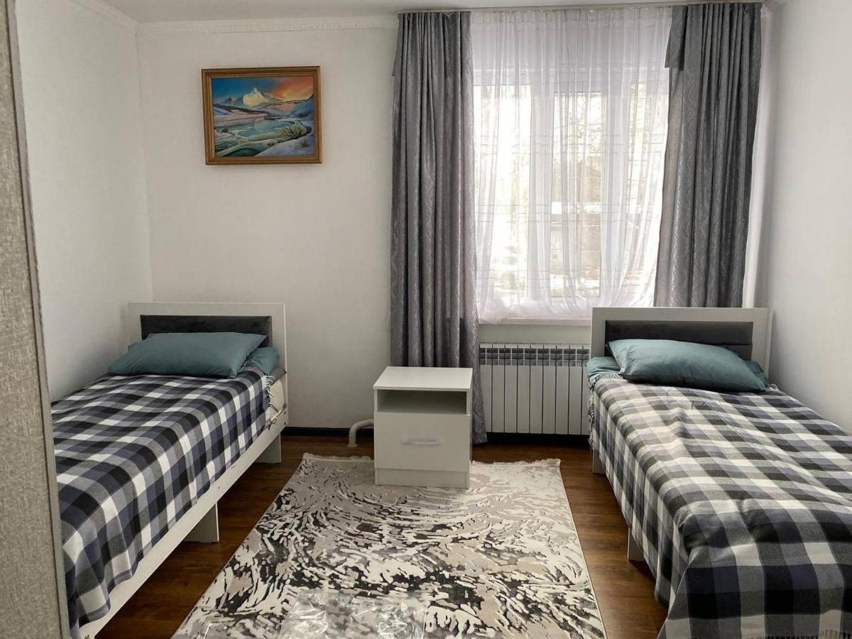 Bed and Breakfast Karakol-Guest Екстер'єр фото
