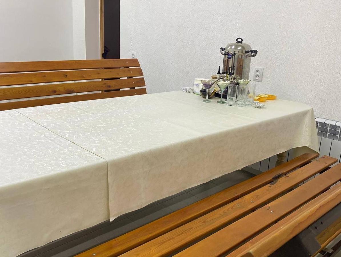 Bed and Breakfast Karakol-Guest Екстер'єр фото